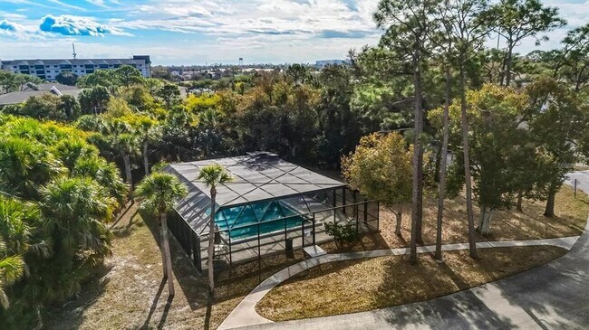 Foto del edificio - 22481 Westchester Blvd