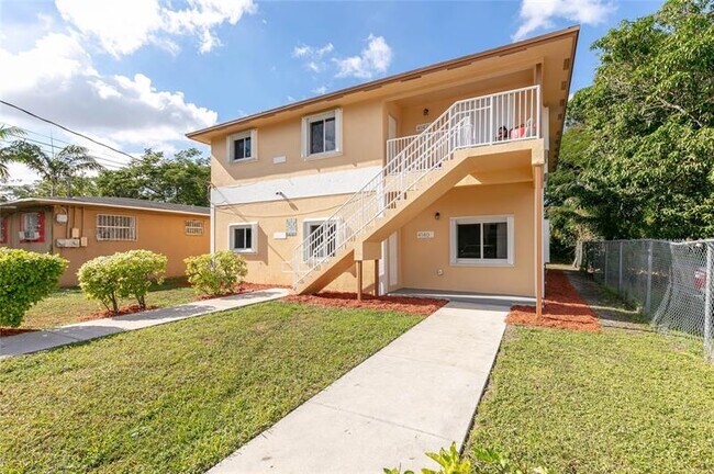 Foto del edificio - 4142 NW 23rd Ct