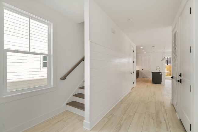 Building Photo - 94 Woodshire Dr