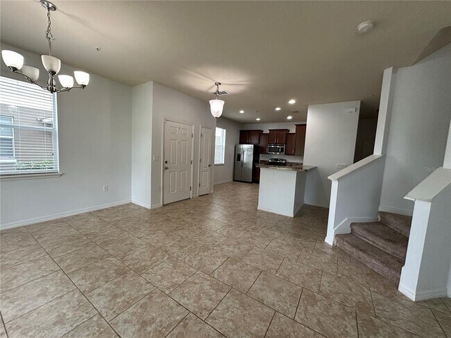 Foto del edificio - 6568 S Goldenrod Rd