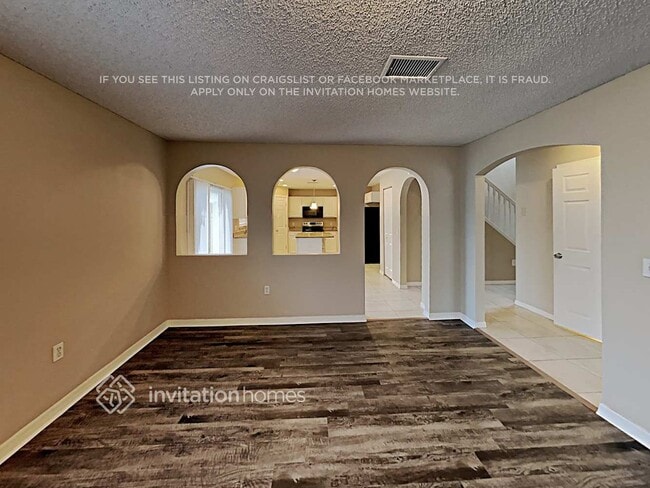 Building Photo - 12741 Kings Lake Dr