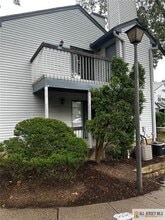 Building Photo - 501 Woodbridge Commons Way