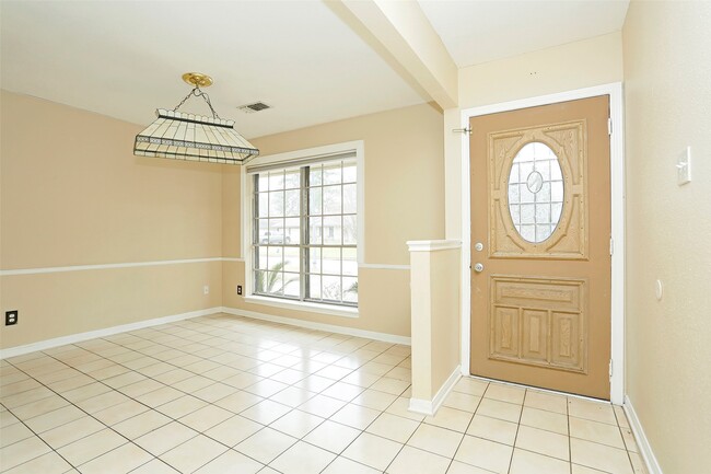 Building Photo - 2410 Chanay Ln