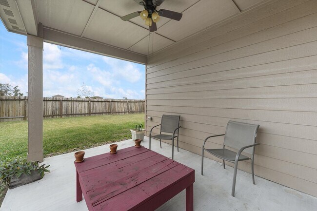 Foto del edificio - Beautiful Texas City Home in Seacrest Subdivsion
