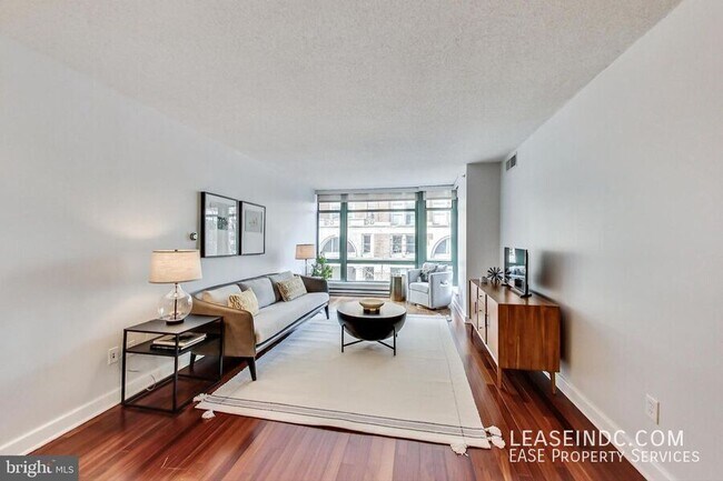 Foto del edificio - 1150 K St NW