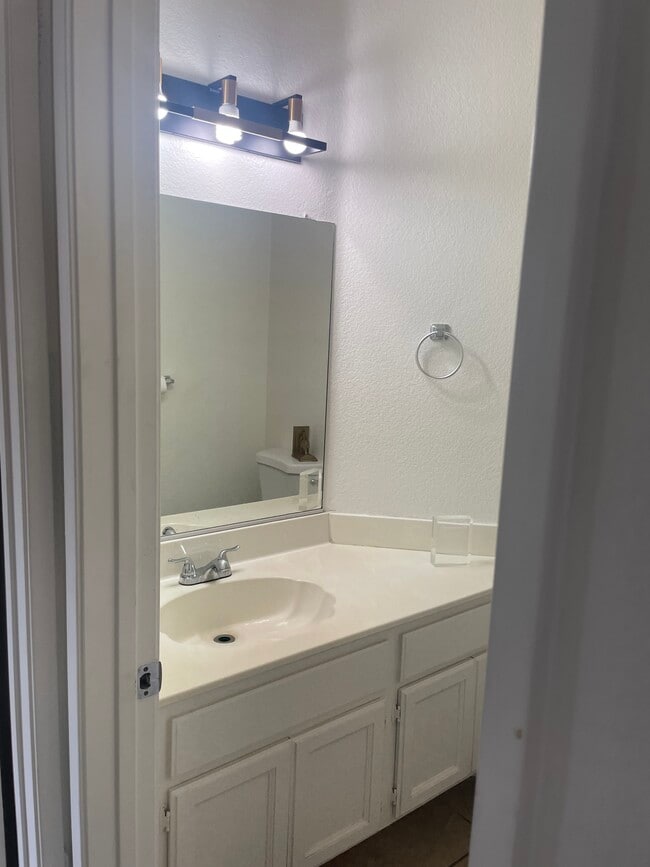 Foto del edificio - 29304 Quiet Harbor St