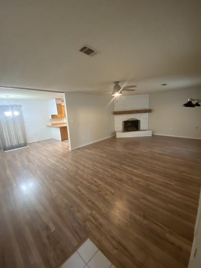 Foto del edificio - 2 Palmer Dr