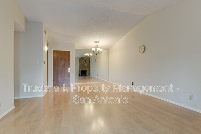 Building Photo - 4119 Castlewood