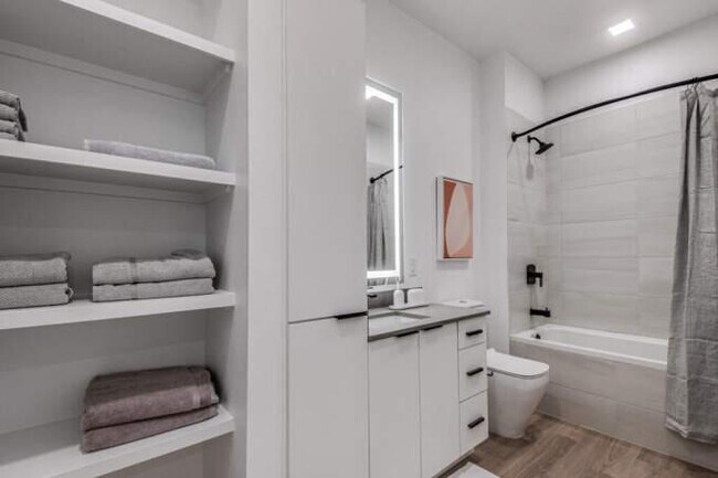 Foto del edificio - 2 bedroom in Dallas TX 75240