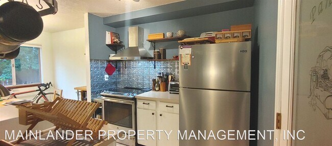 Foto del edificio - 3 br, 2 bath House - 12416 SE CARUTHERS ST.