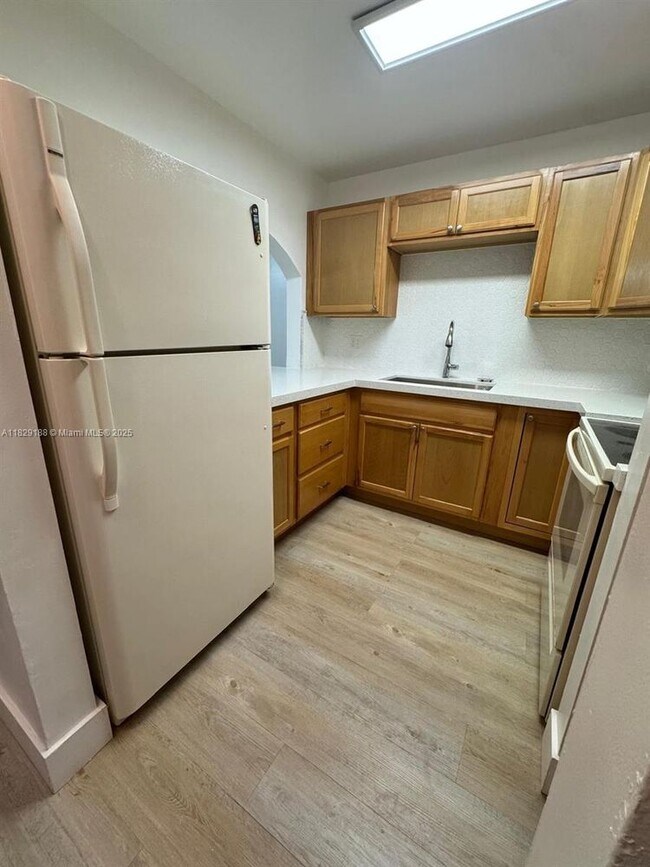 Foto del edificio - 13810 SW 112th St