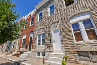 Building Photo - 725 N Patterson Park Ave