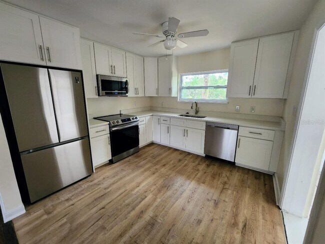 Foto del edificio - 1356 Druid Rd