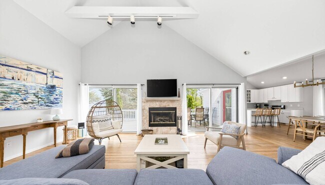 Foto del edificio - 12 Douglas Ct