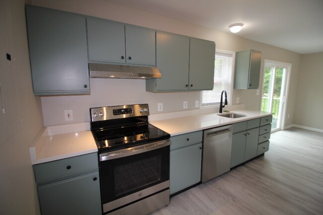 Building Photo - 9535 Fingerboard Rd
