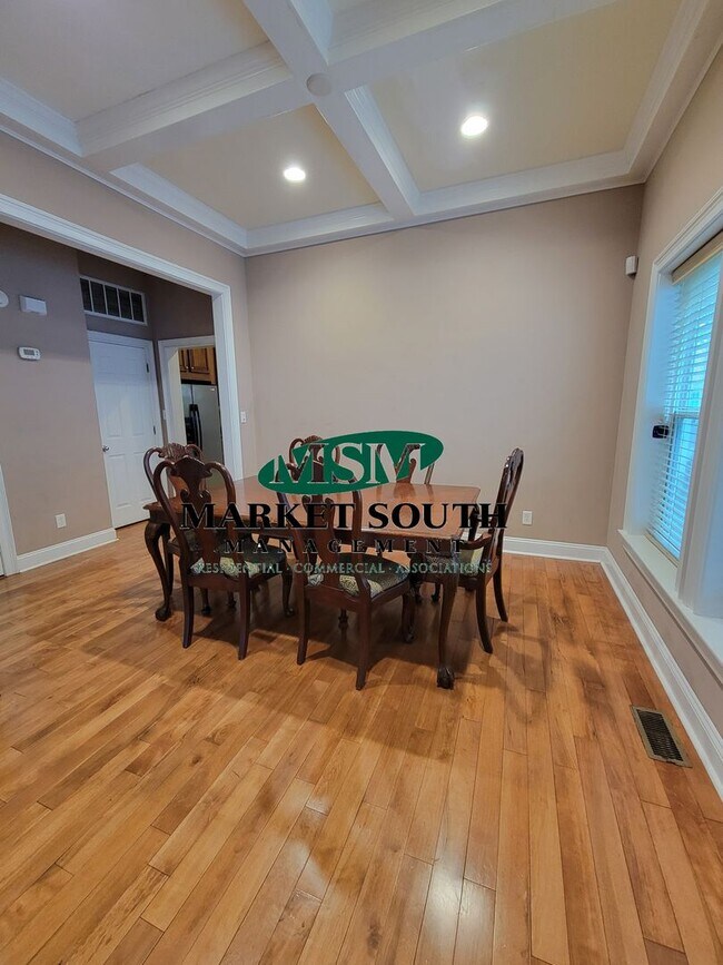 Foto del edificio - **APPLICATION PENDING!! Renovated Historic District!