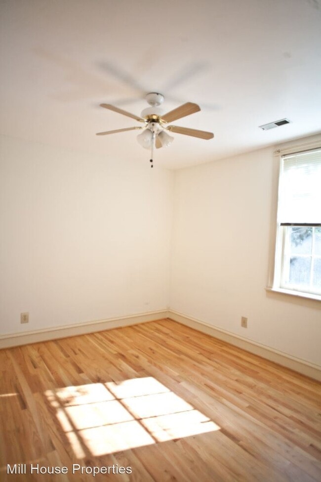 Building Photo - 2 br, 1 bath House - 235 McCauley Street C4