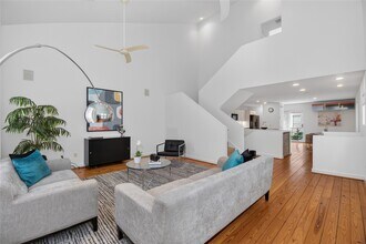 Building Photo - 6916 Yellowstone Way Dr