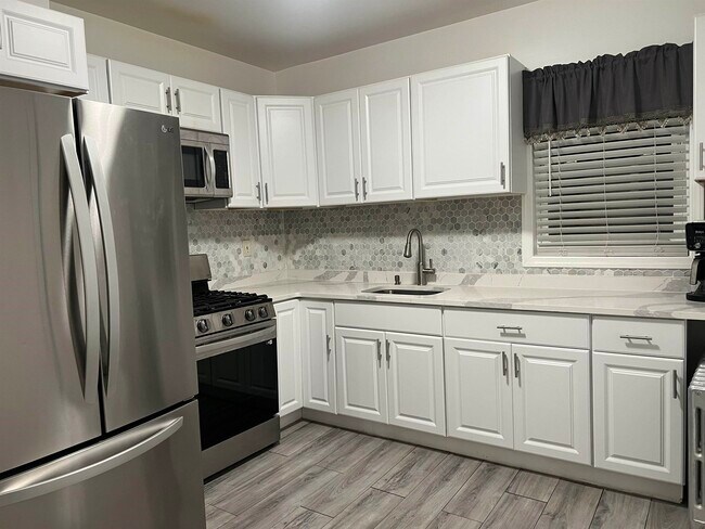 Foto del edificio - 6126 Washington St