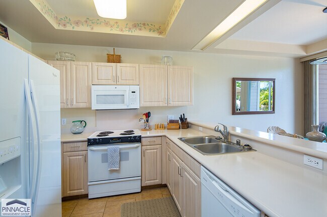 Building Photo - 92-1539 Aliinui Dr. #5G