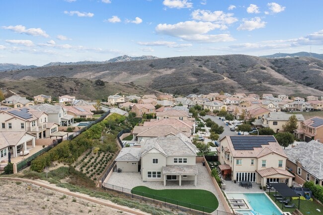 Building Photo - 3511 Pear Ct