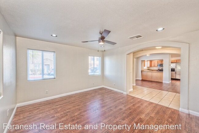 Building Photo - 3 br, 2.5 bath House - 6079 Alachua St