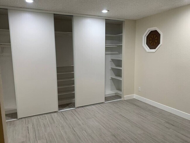 Foto del edificio - GORGEOUS 1 STORY HOME 3 BEDROOM 2 FULL BATH