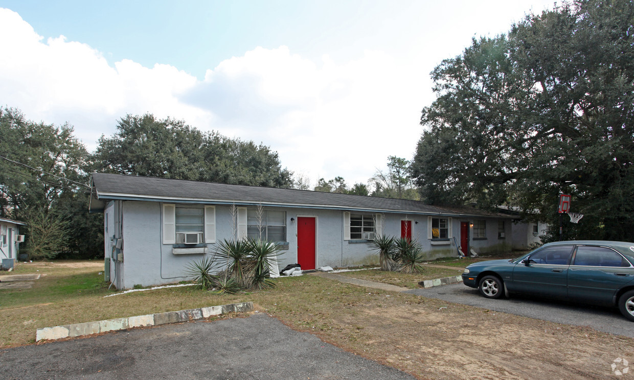 Building Photo - Olive Road Apartments