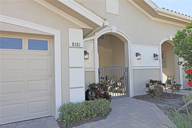 Building Photo - 8181 Venetian Pointe Dr