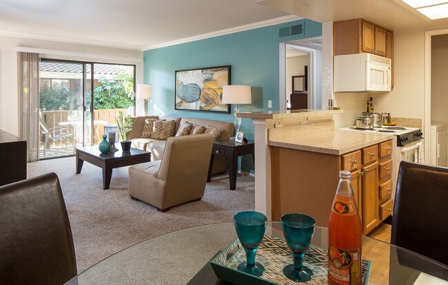 Monica And Rachel S Apartment House Beautiful Monica And Rachel S Apartment House Beautiful