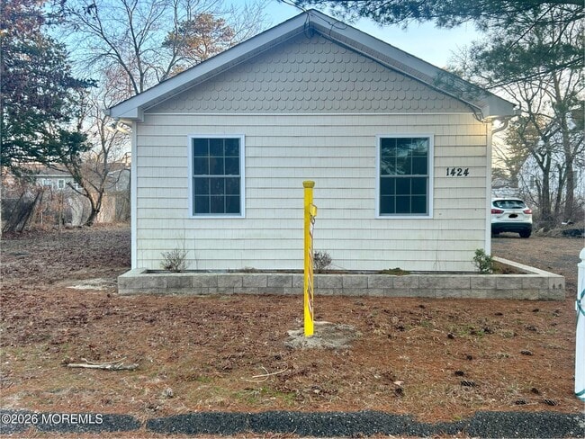 Building Photo - 1424 Monmouth Ave