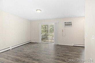 Building Photo - 2940 Vineland Ave SE