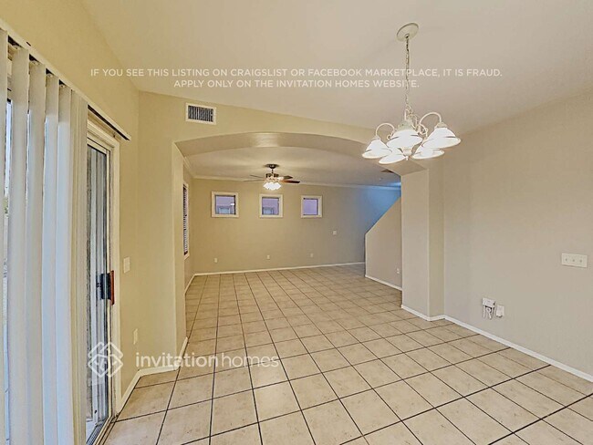 Building Photo - 10638 E Olla Ave