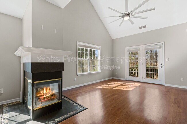 Foto del edificio - 8401 Southgate Commons Dr
