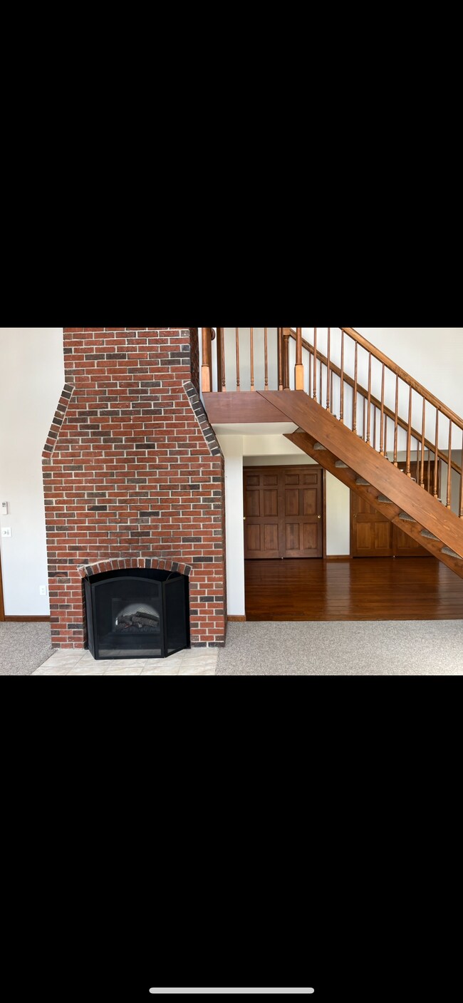 Foto del edificio - 419 Falmouth Rd