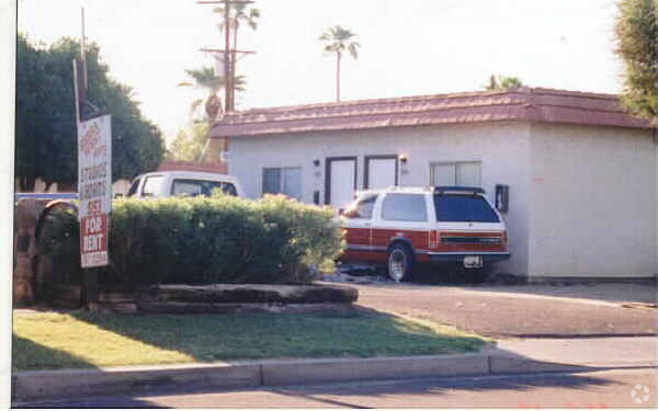Primary Photo - Sierra West Apartments