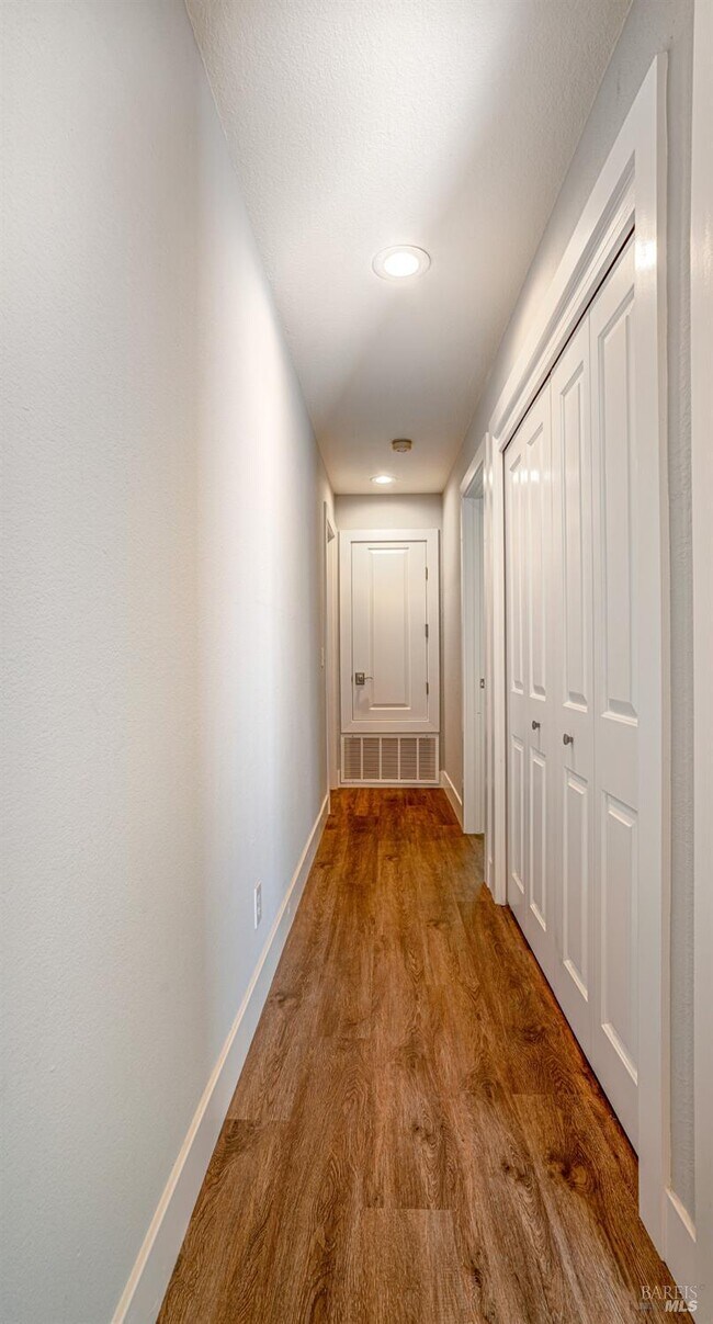 Foto del edificio - 1328 Mission Blvd