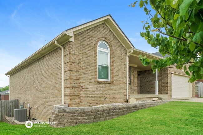 Foto del edificio - 150 Midway Dr