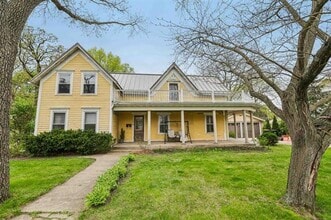 Building Photo - 875 Water St