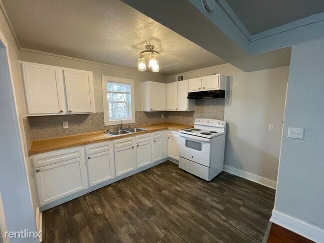 Building Photo - 2 br, 1 bath House - 1214 W Logan Ave