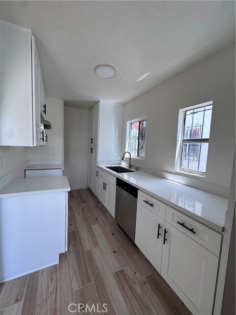 Foto del edificio - 8220 Wall St