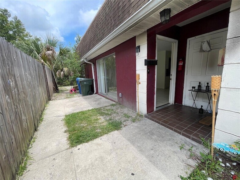 Photo - 185 Fulton St NE