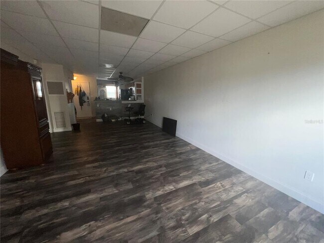 Foto del edificio - 3116 Harbor Blvd