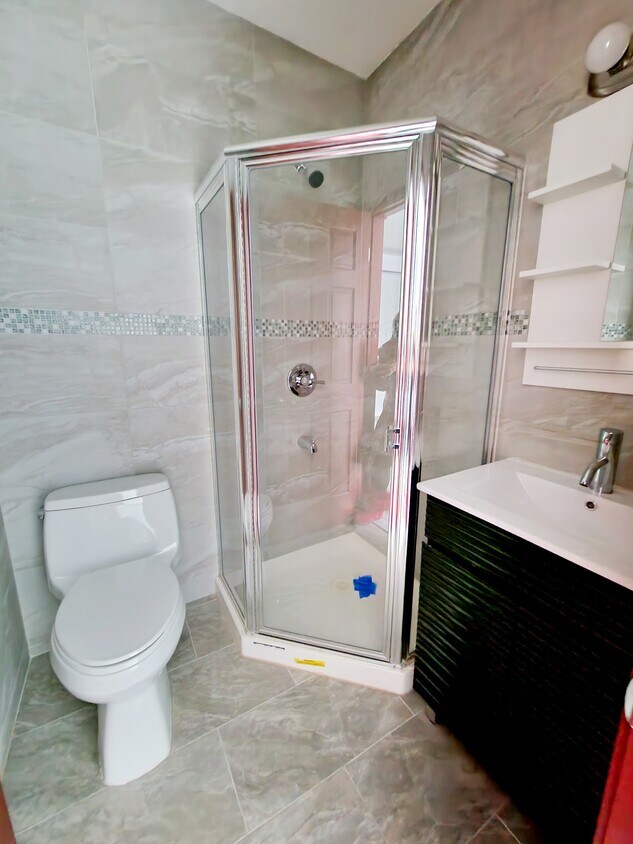 2040 125th St Unit 1 Floor, College Point, NY 11356 Apartments in College Point, NY