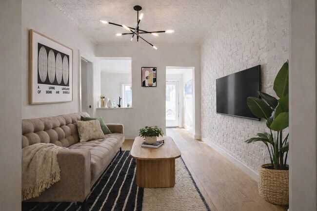 Building Photo - 386 Roncesvalles Av