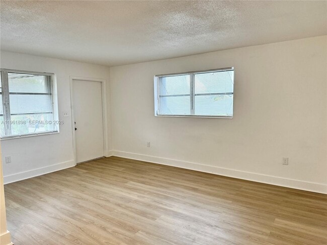 Building Photo - 31 NW 163rd St