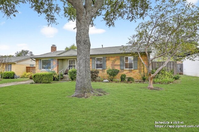 Foto del edificio - 428 Daniel St