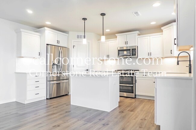 Building Photo - 8782 Beaverhead Cir