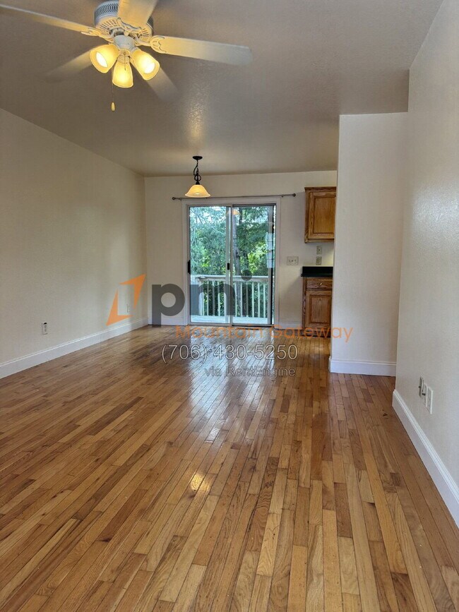 Foto del edificio - 78 Tall Oak Dr