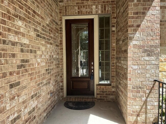 Building Photo - 2644 Hilltop Divide Ln